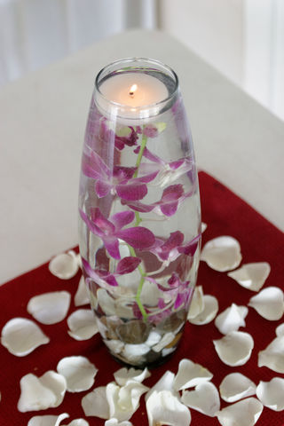 32 Orquidea dendrobium
en cilindro con vela flotante